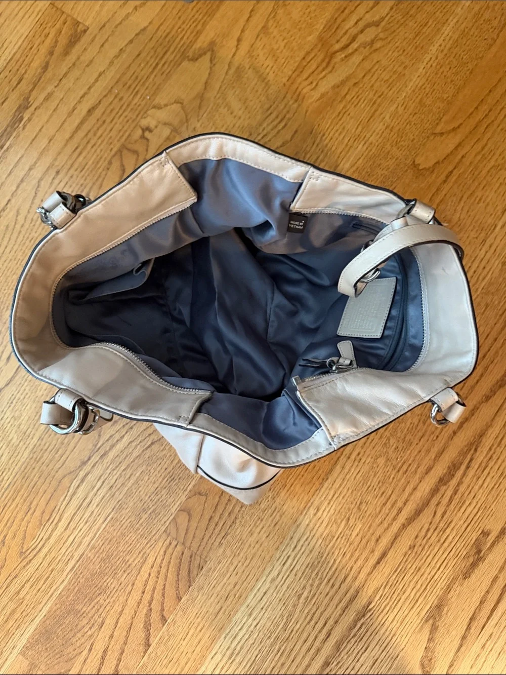 Coach Cream Leather Shoulder Hobo